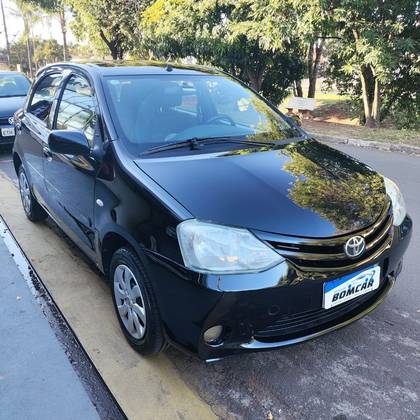 TOYOTA ETIOS 1.3 XS 16V FLEX 4P MANUAL TOYOTA ETIOS 1.3 XS 16V FLEX 4P MANUAL